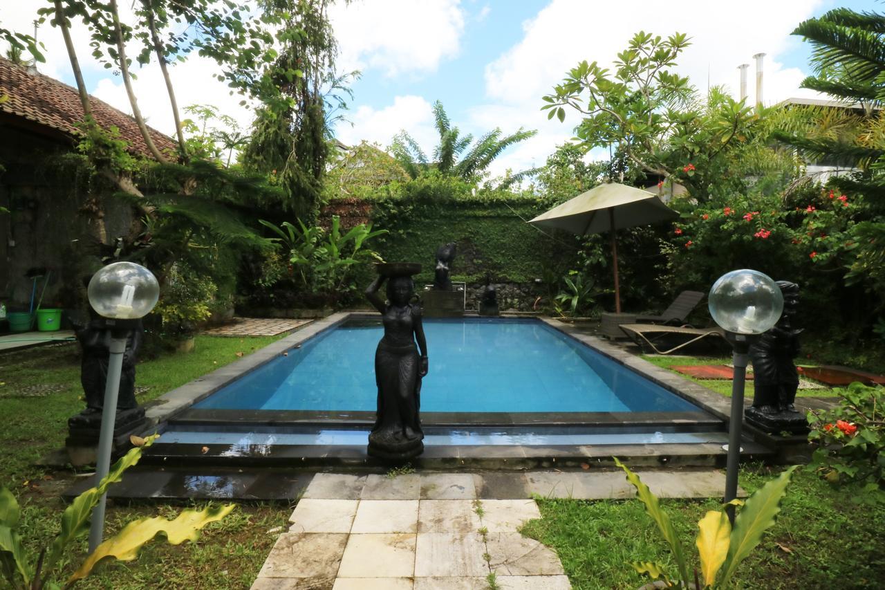 Ubud Kartini Hostel Exterior photo